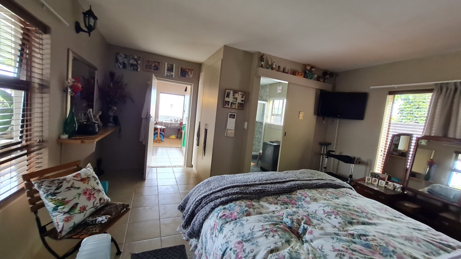 10 Bedroom Property for Sale in Dana Bay Western Cape